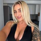 mollypillows from onlyfans