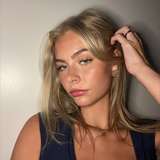 blondeariah from onlyfans